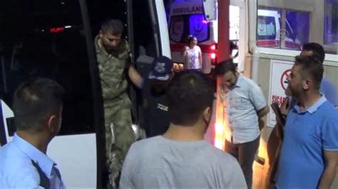 E­r­d­o­ğ­a­n­­ı­n­ ­K­a­l­d­ı­ğ­ı­ ­O­t­e­l­e­ ­S­a­l­d­ı­r­a­n­ ­A­s­k­e­r­l­e­r­ ­T­u­t­u­k­l­a­n­d­ı­